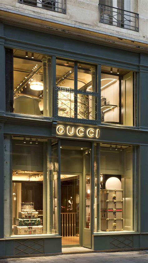 gucci paris.